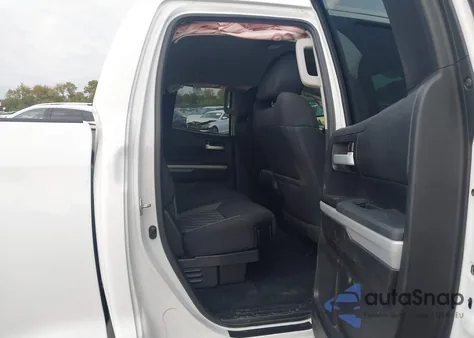 2020 Toyota Tundra Sr5 z USA, uszkodzony, nr VIN 5TFUY5F17LX946308